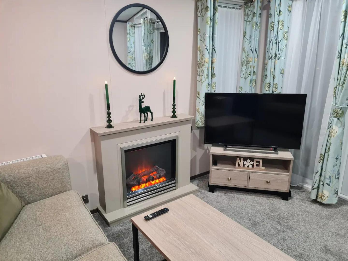 Heather William Luxury In Woodhall *